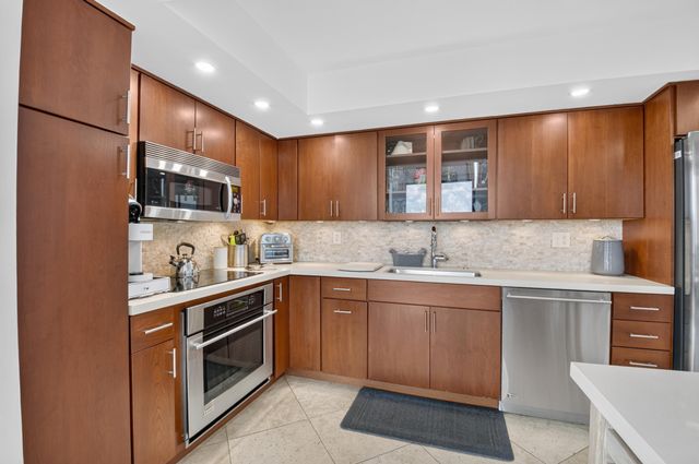 7738 Lakeside Boulevard 385, Boca Raton, FL 33434