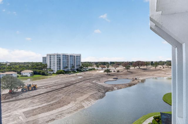 7738 Lakeside Boulevard 385, Boca Raton, FL 33434