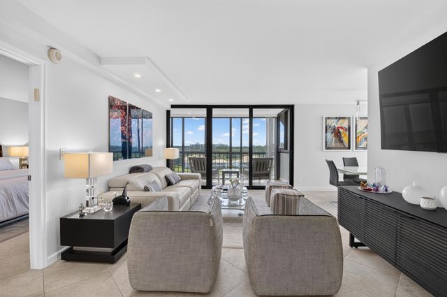 7738 Lakeside Boulevard 385, Boca Raton, FL 33434