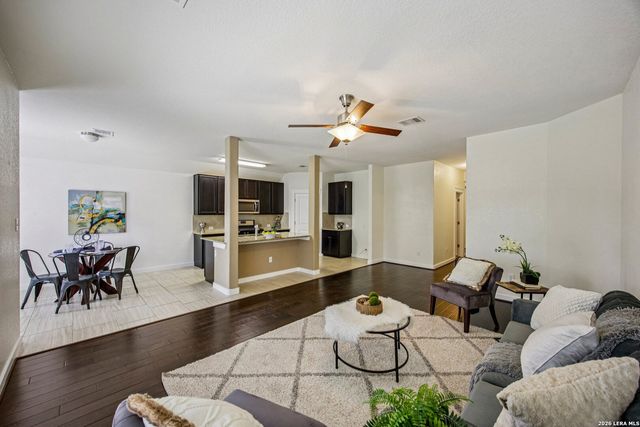 2817 CHENEY RD, Schertz, TX 78108