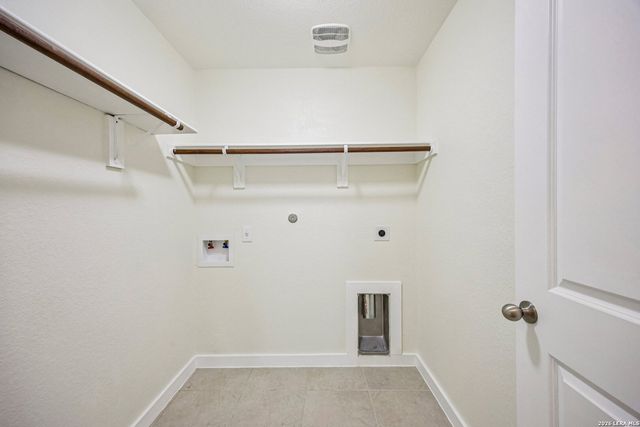 2817 CHENEY RD, Schertz, TX 78108