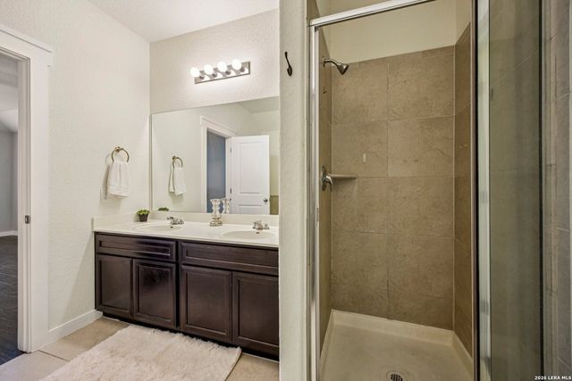 2817 CHENEY RD, Schertz, TX 78108