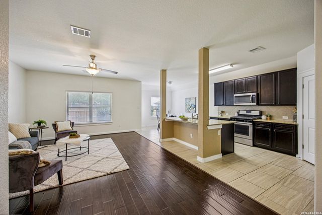 2817 CHENEY RD, Schertz, TX 78108