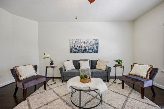 2817 CHENEY RD, Schertz, TX 78108