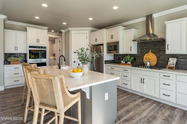 1016 Keystone Court, Gardnerville, NV 89460