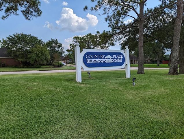 2819 S Peach Hollow Circle, Pearland, TX 77584