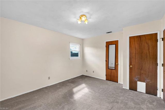 3412 Poppy CRES, Virginia Beach, VA 23453