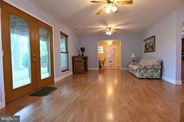 20503 DARNESTOWN RD, Dickerson, MD 20842