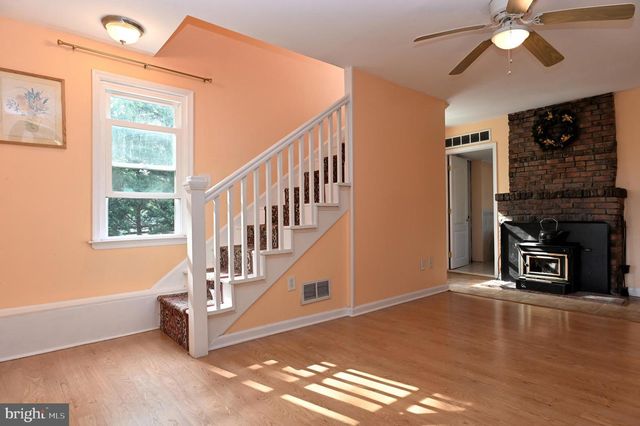 20503 DARNESTOWN RD, Dickerson, MD 20842
