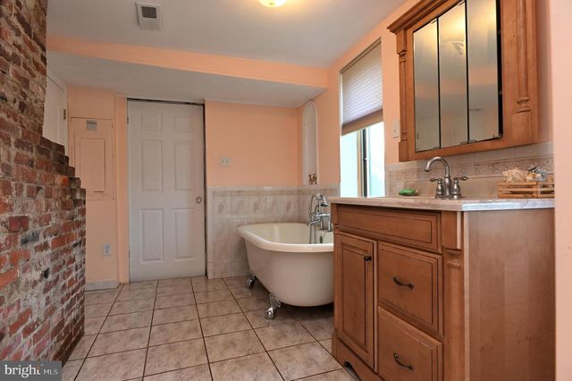 20503 DARNESTOWN RD, Dickerson, MD 20842