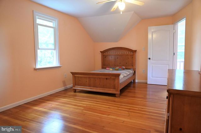 20503 DARNESTOWN RD, Dickerson, MD 20842