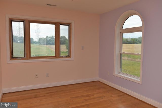 20503 DARNESTOWN RD, Dickerson, MD 20842