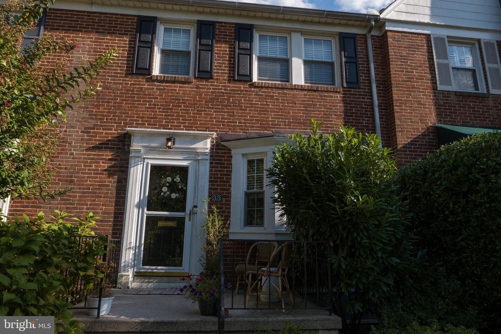 33 DUNKIRK RD, Baltimore, MD 21212