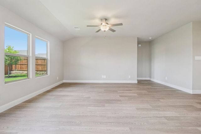 463 Yellowstar Lane, Lavon, TX 75166