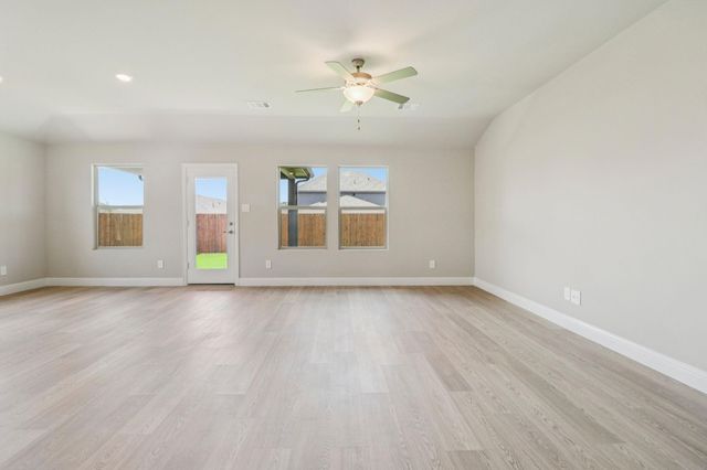 463 Yellowstar Lane, Lavon, TX 75166