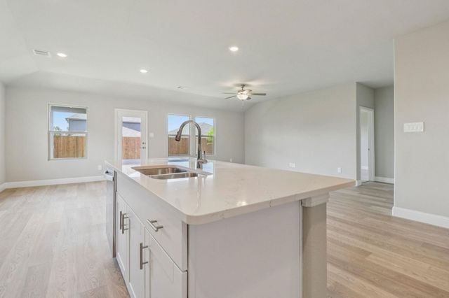463 Yellowstar Lane, Lavon, TX 75166