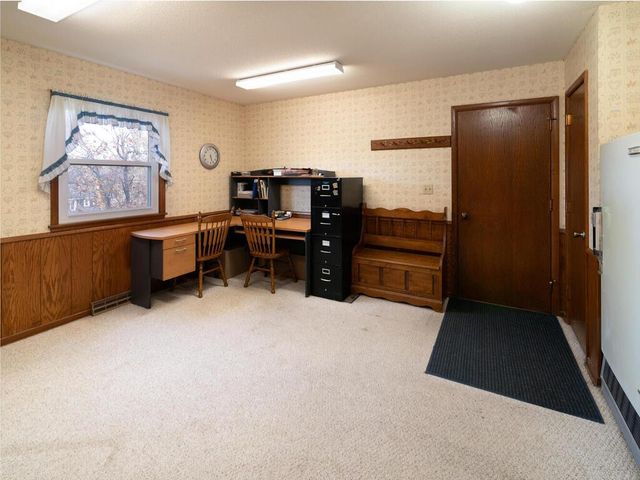 11818 Dunhill Road, Eden Prairie, MN 55344