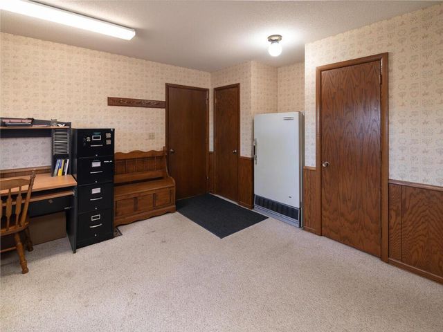 11818 Dunhill Road, Eden Prairie, MN 55344