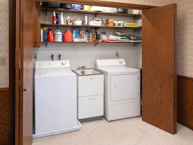 11818 Dunhill Road, Eden Prairie, MN 55344