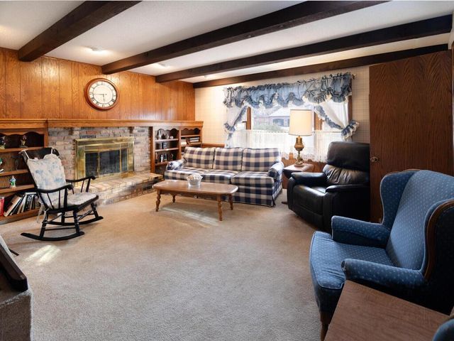 11818 Dunhill Road, Eden Prairie, MN 55344