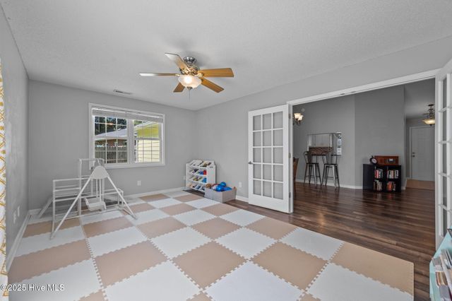 725 Stonewall Avenue, Jacksonville, NC 28540