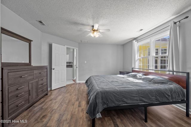 725 Stonewall Avenue, Jacksonville, NC 28540
