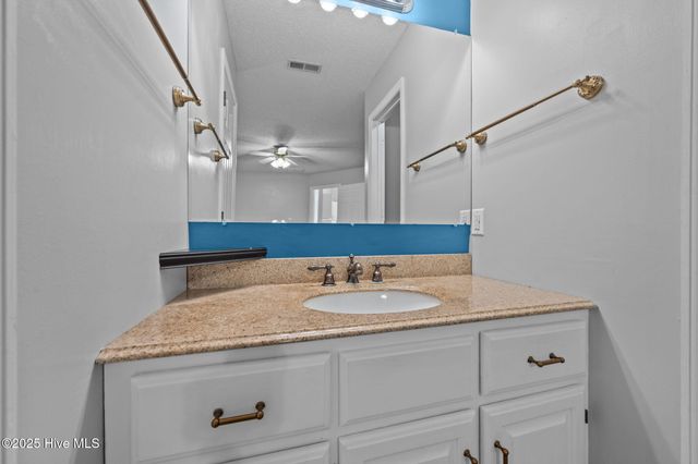 725 Stonewall Avenue, Jacksonville, NC 28540