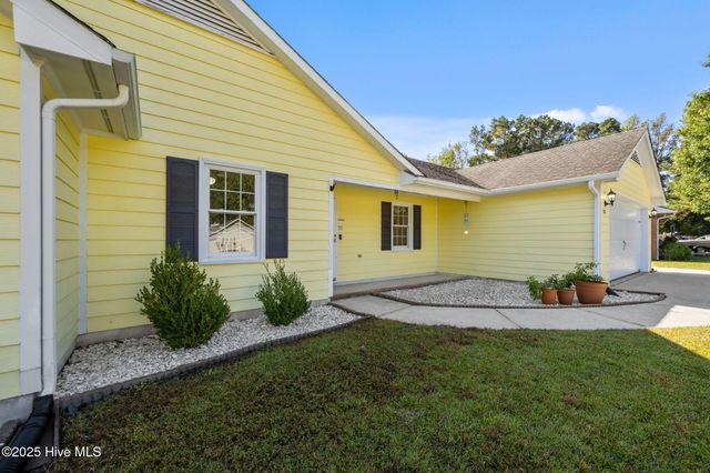 725 Stonewall Avenue, Jacksonville, NC 28540