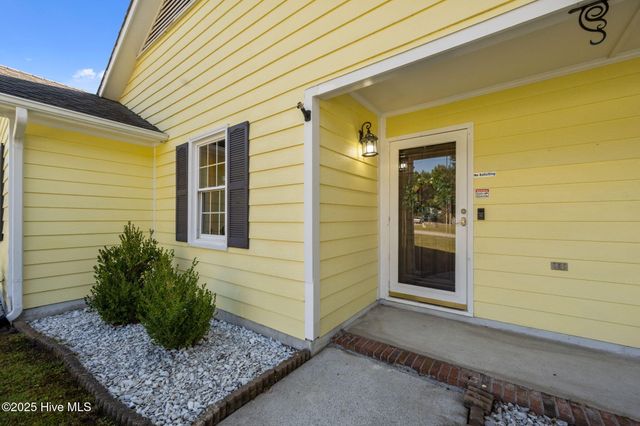 725 Stonewall Avenue, Jacksonville, NC 28540