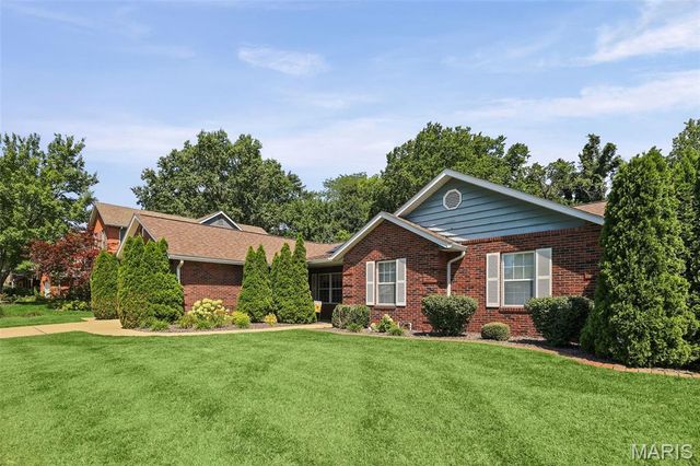 1334 Pepperidge Drive, O'fallon, IL 62269