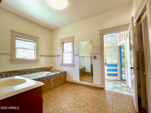 48 SHEARER Avenue, Bisbee, AZ 85603