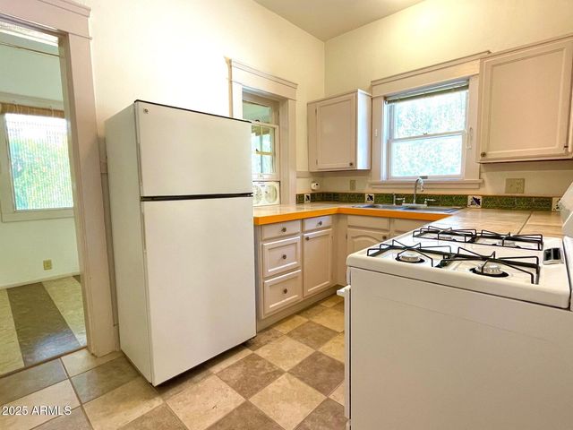 48 SHEARER Avenue, Bisbee, AZ 85603