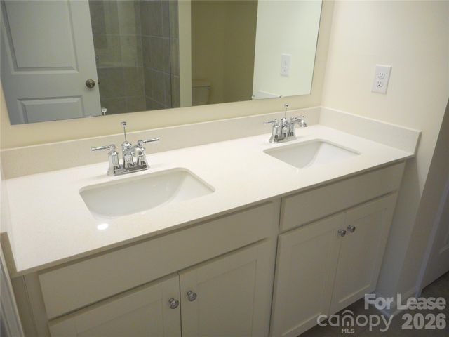 270 Harpers Run Lane, Matthews, NC 28104