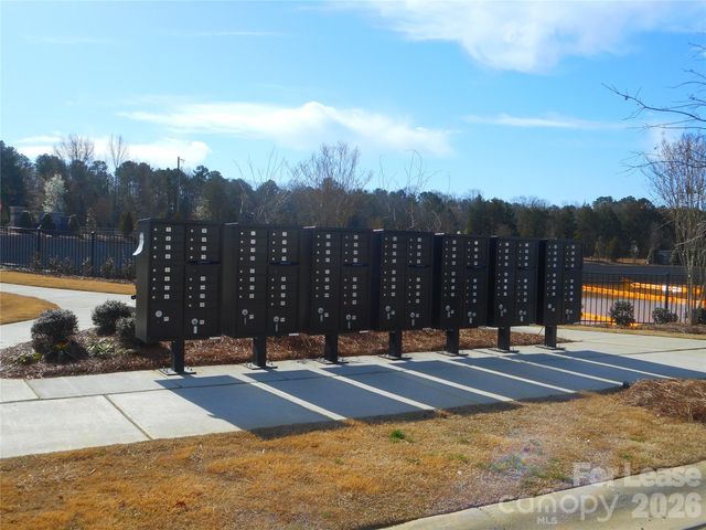 270 Harpers Run Lane, Matthews, NC 28104
