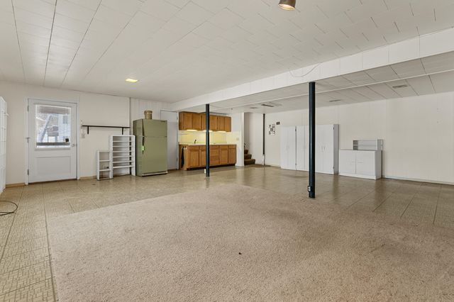 2702 Mockingbird Drive, Kalamazoo, MI 49008