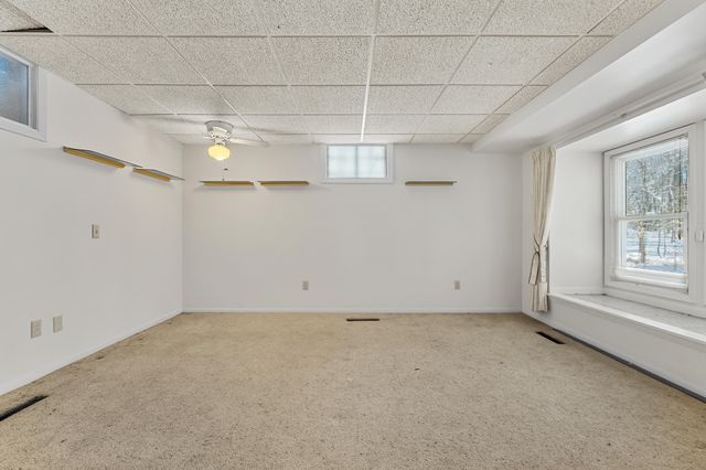 2702 Mockingbird Drive, Kalamazoo, MI 49008