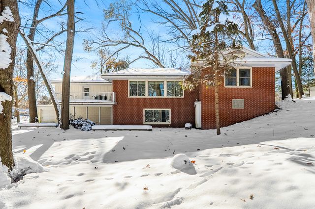 2702 Mockingbird Drive, Kalamazoo, MI 49008