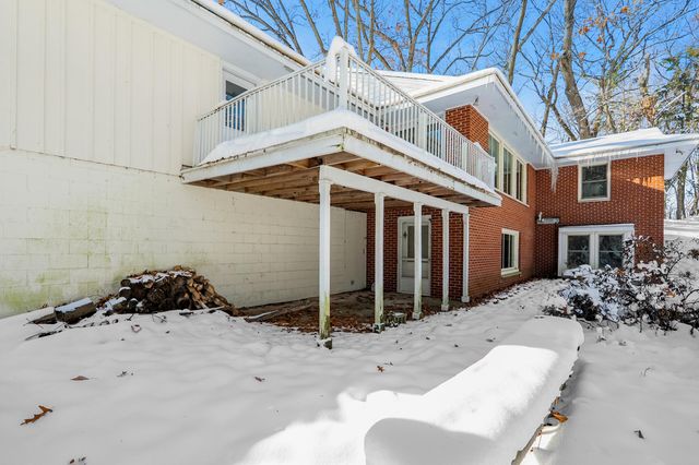 2702 Mockingbird Drive, Kalamazoo, MI 49008