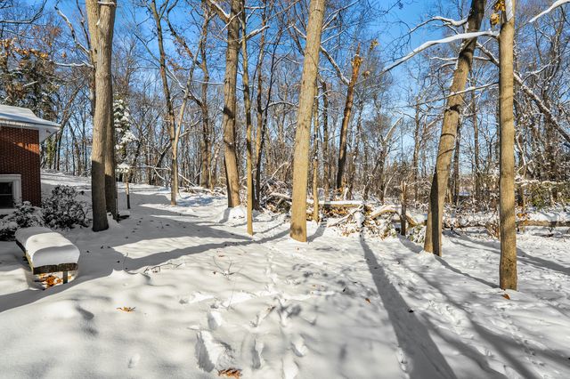 2702 Mockingbird Drive, Kalamazoo, MI 49008