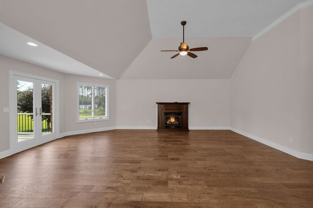 265 Shasteen Bend Dr, Winchester, TN 37398