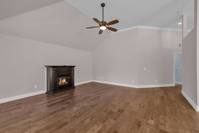 265 Shasteen Bend Dr, Winchester, TN 37398