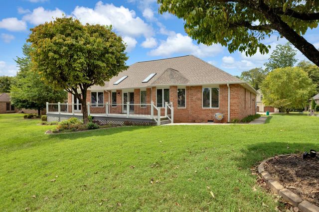 265 Shasteen Bend Dr, Winchester, TN 37398