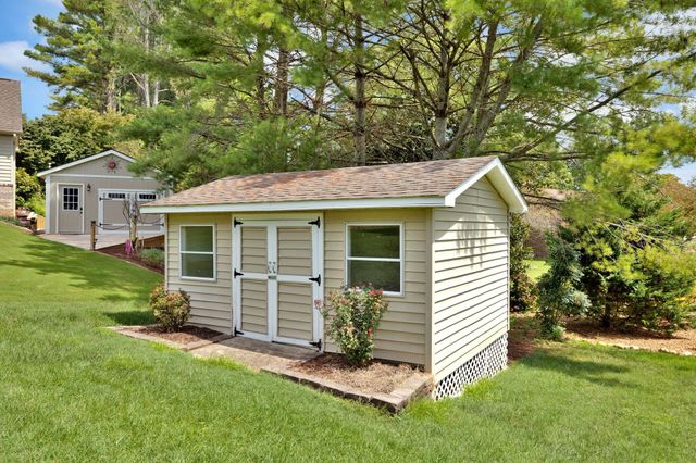 265 Shasteen Bend Dr, Winchester, TN 37398