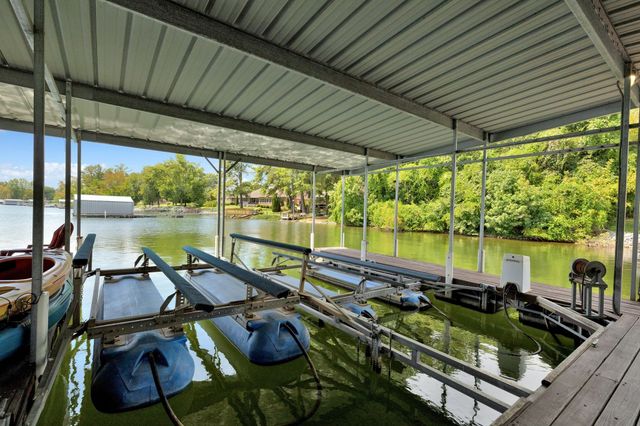 265 Shasteen Bend Dr, Winchester, TN 37398