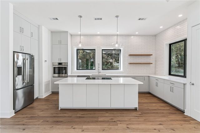 112 Rosa Dorsey Lane, St Simons Island, GA 31522