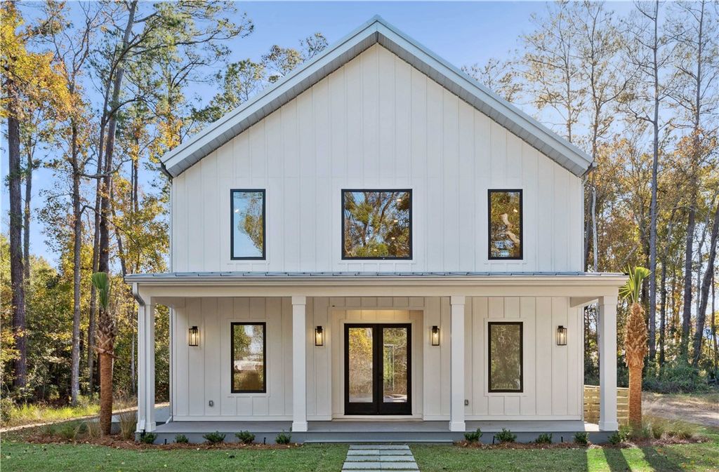 112 Rosa Dorsey Lane, St Simons Island, GA 31522