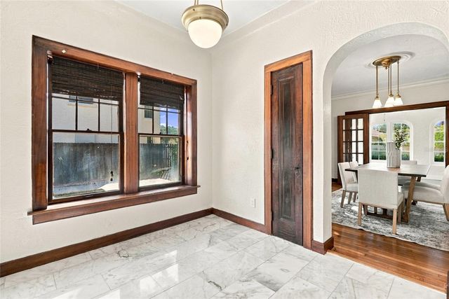 955 39TH AVENUE N, St Petersburg, FL 33703