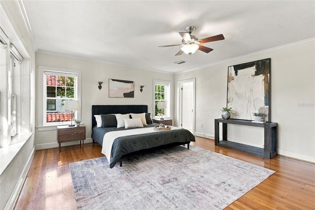 955 39TH AVENUE N, St Petersburg, FL 33703