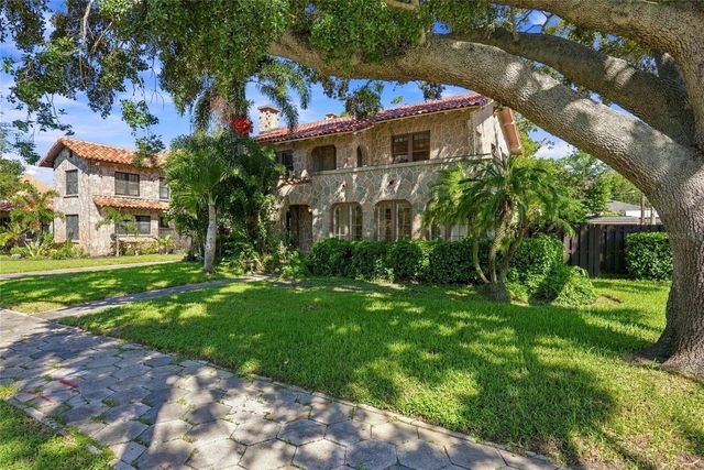 955 39TH AVENUE N, St Petersburg, FL 33703