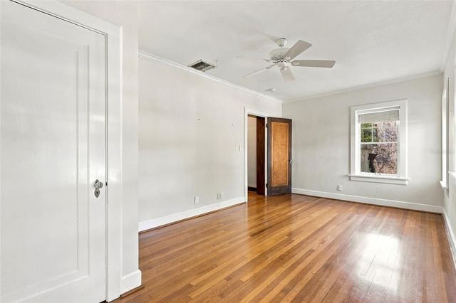 955 39TH AVENUE N, St Petersburg, FL 33703